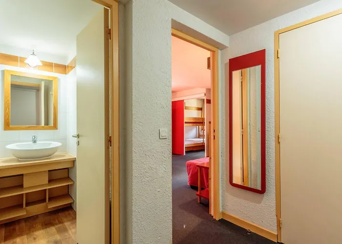 Avec Balcon, 1 Et Parking A - Fr-1-351-256 * La Plagne