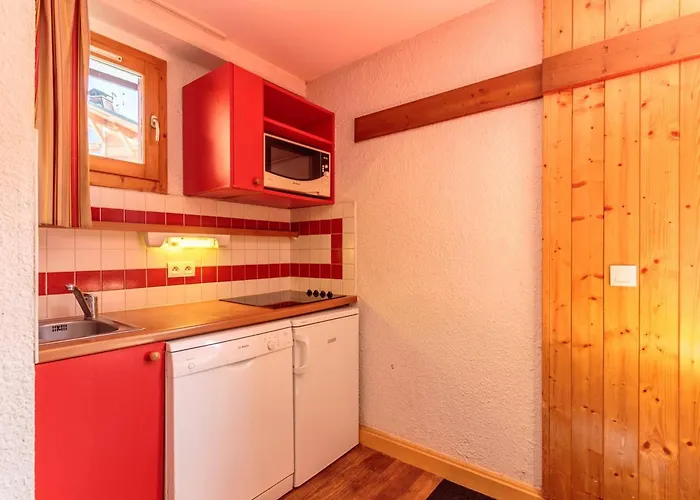 Apartament Avec Balcon, 1 Et Parking A - Fr-1-351-256 *