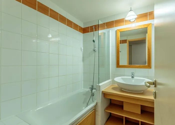 Avec Balcon, 1 Et Parking A - Fr-1-351-256 * 拉普拉涅